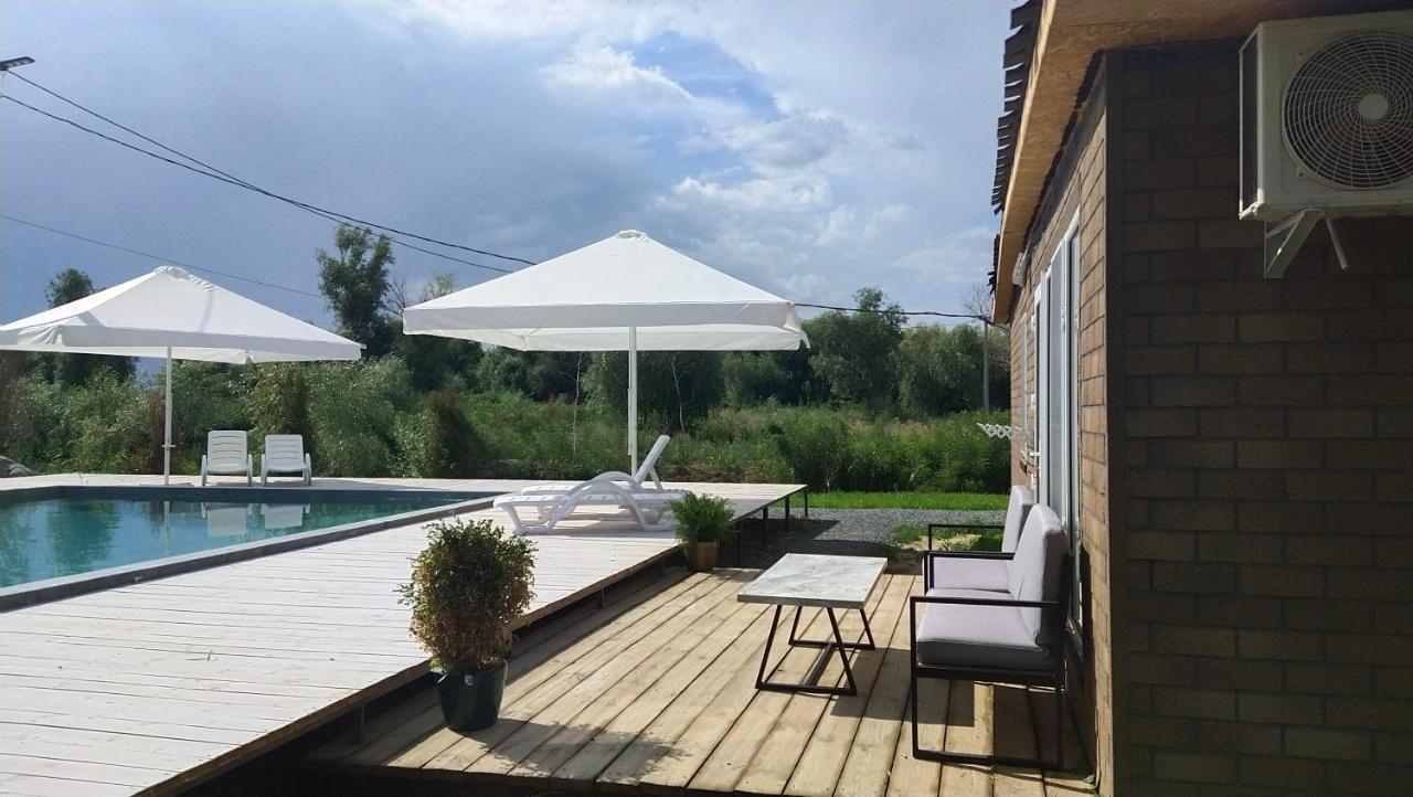Kambodzha Na Dynae Villa Vylkove Exteriör bild