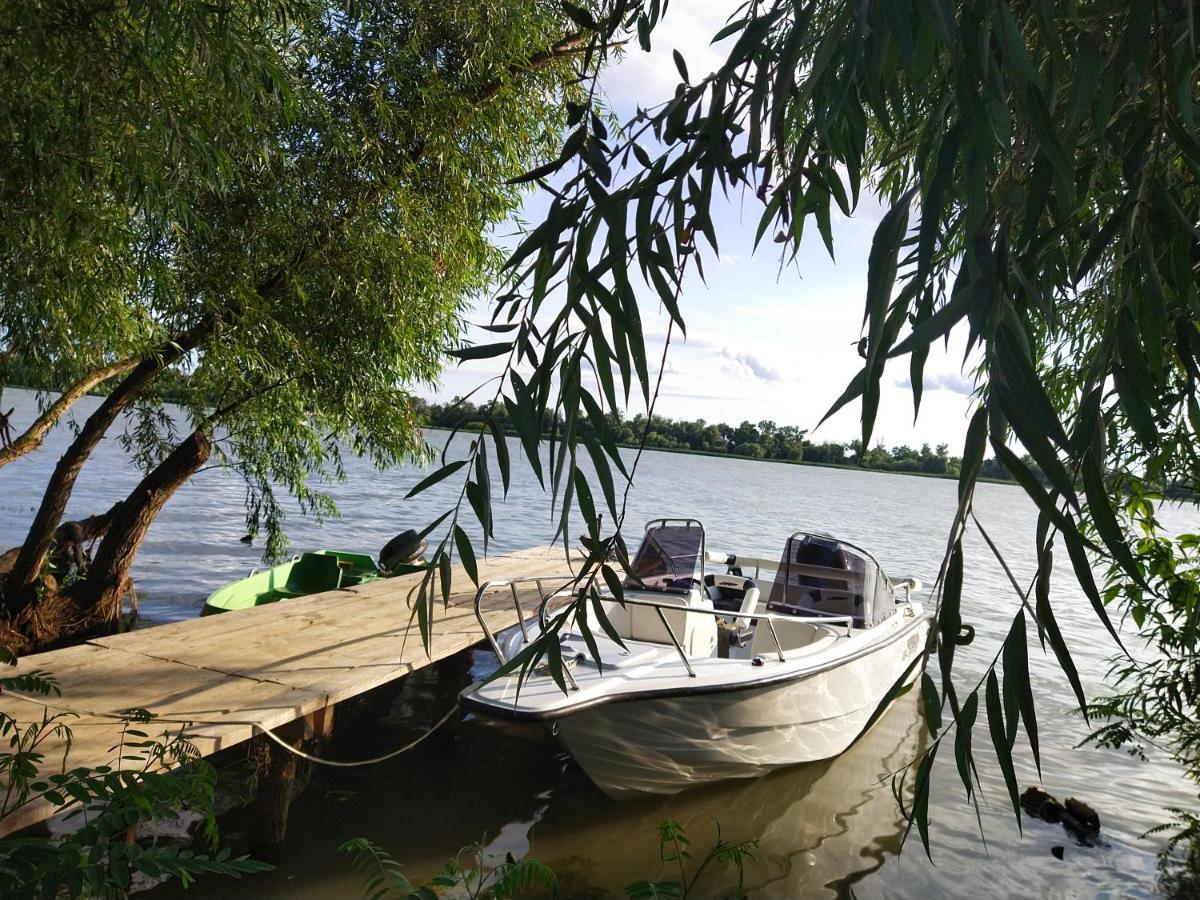 Kambodzha Na Dynae Villa Vylkove Exteriör bild